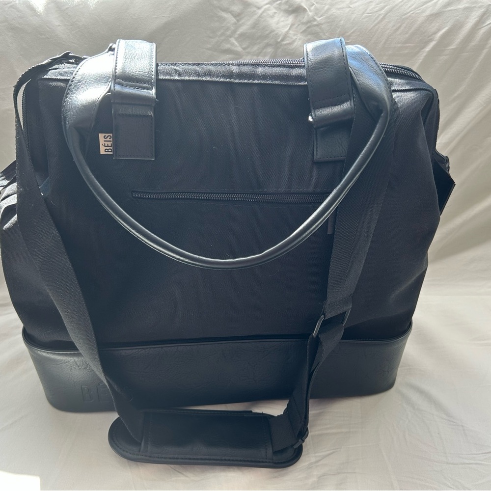 BEIS Mini Weekender